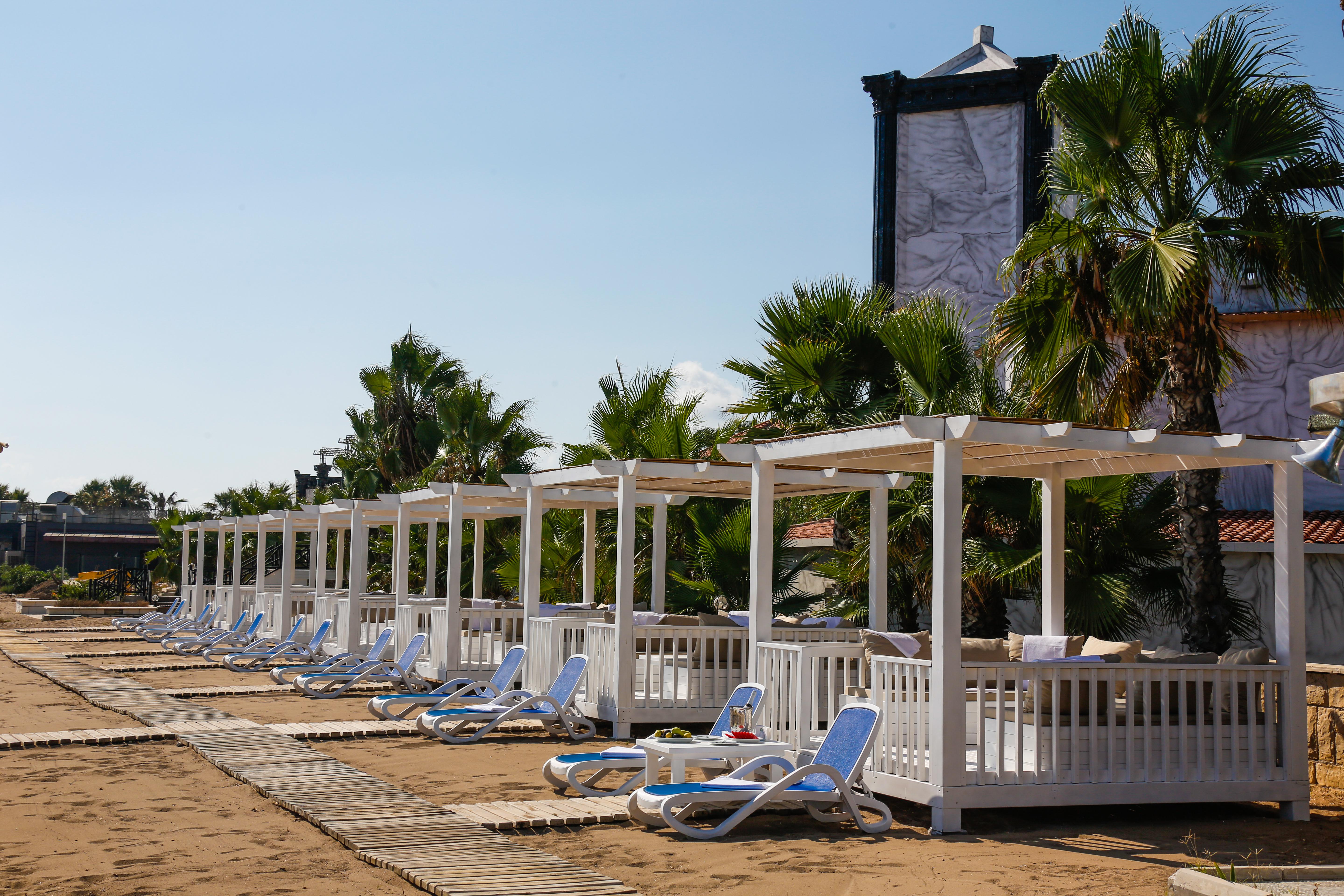 באלאק Adora Hotel & Resort מראה חיצוני תמונה