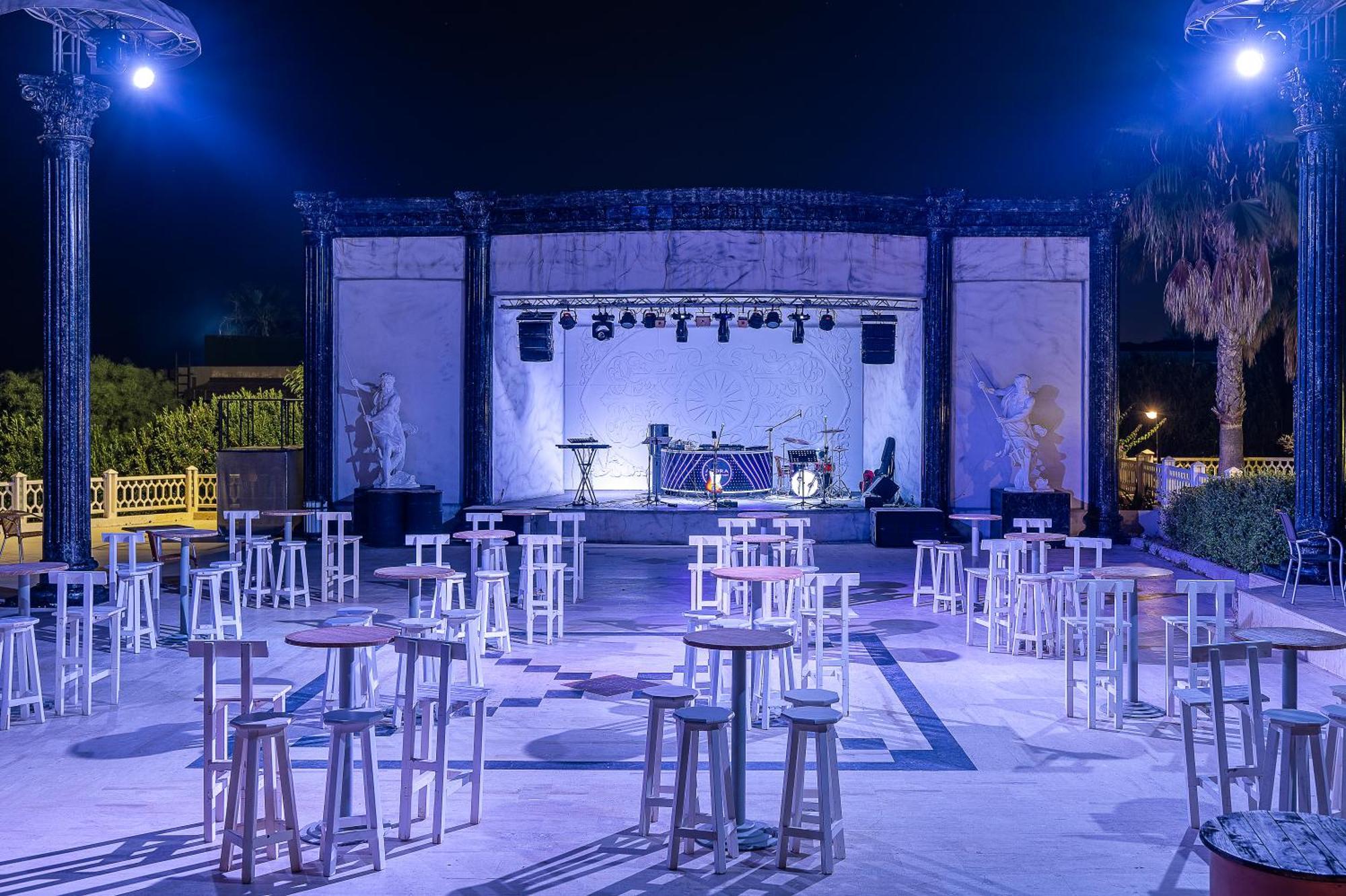 באלאק Adora Hotel & Resort מראה חיצוני תמונה