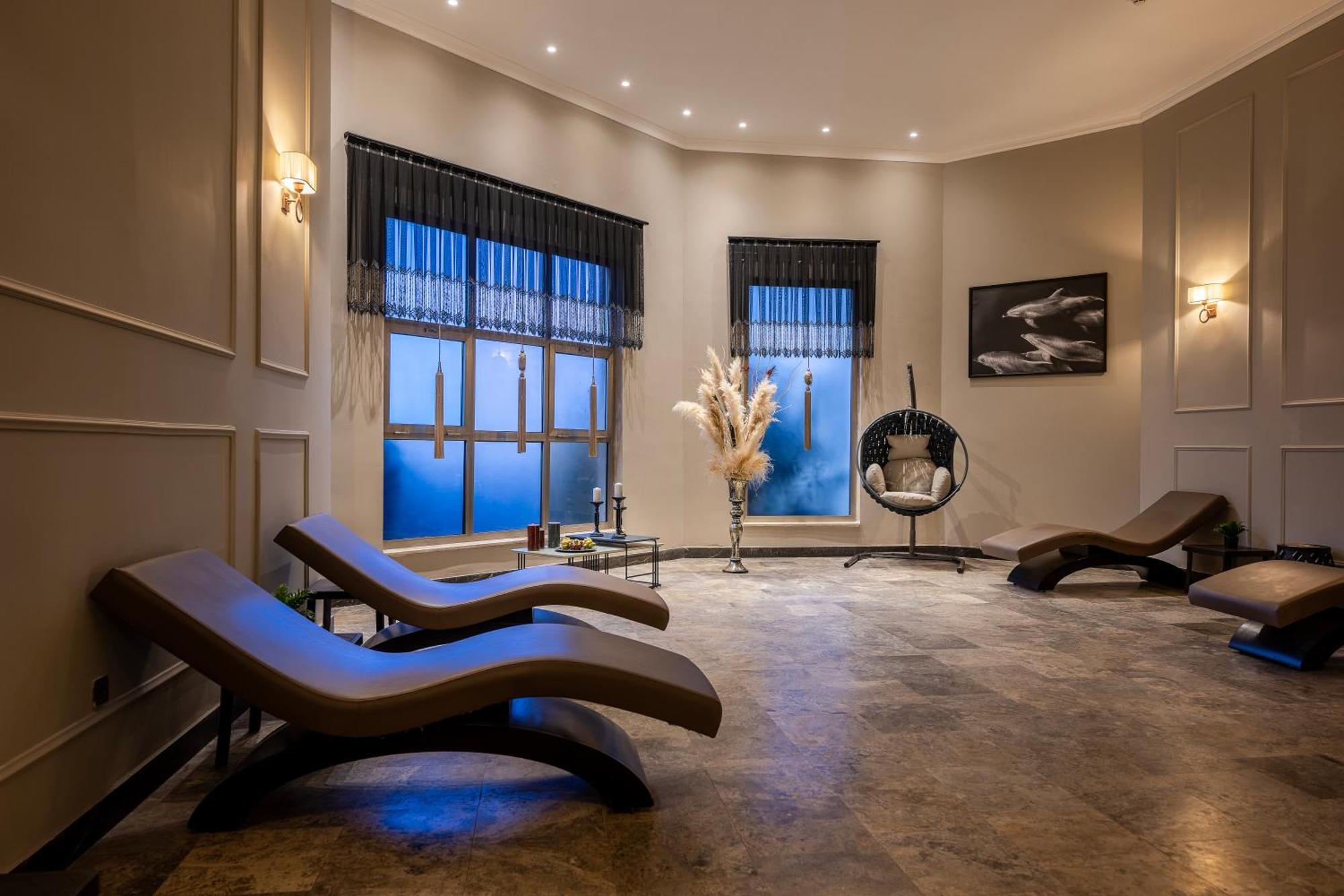 באלאק Adora Hotel & Resort מראה חיצוני תמונה