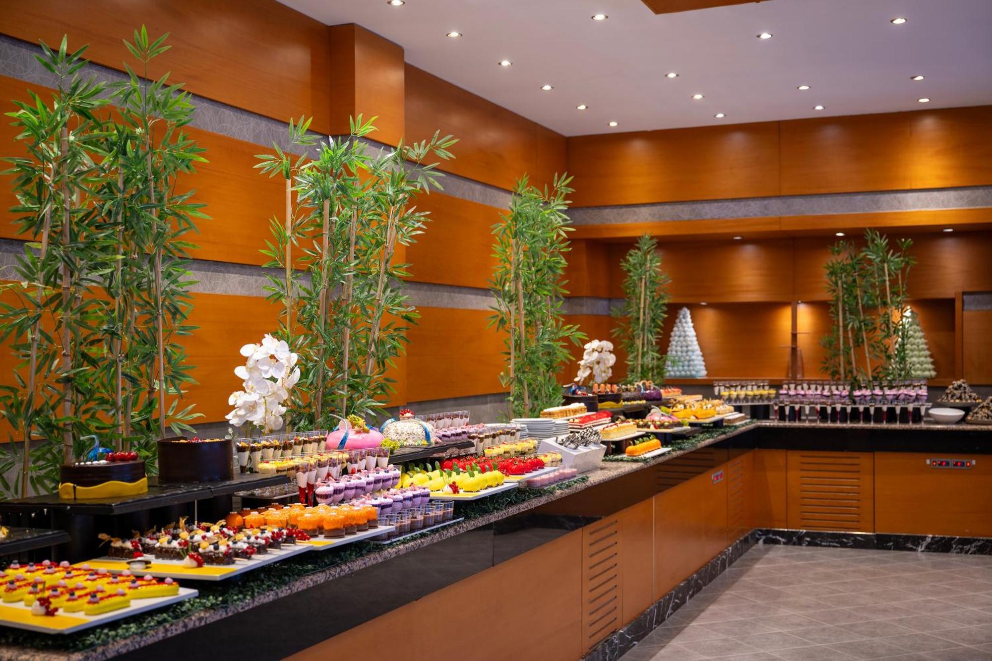 באלאק Adora Hotel & Resort מראה חיצוני תמונה