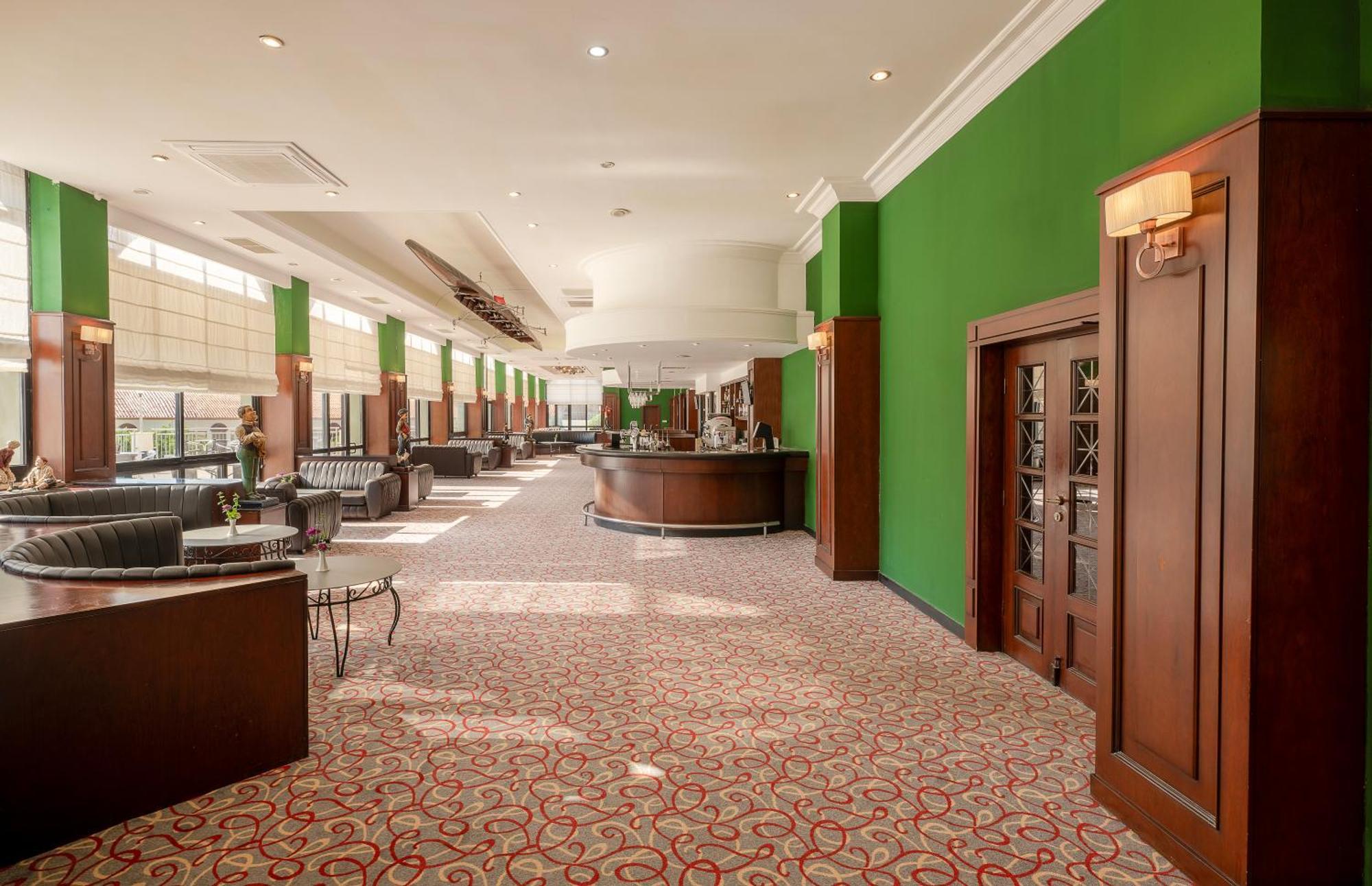 באלאק Adora Hotel & Resort מראה חיצוני תמונה